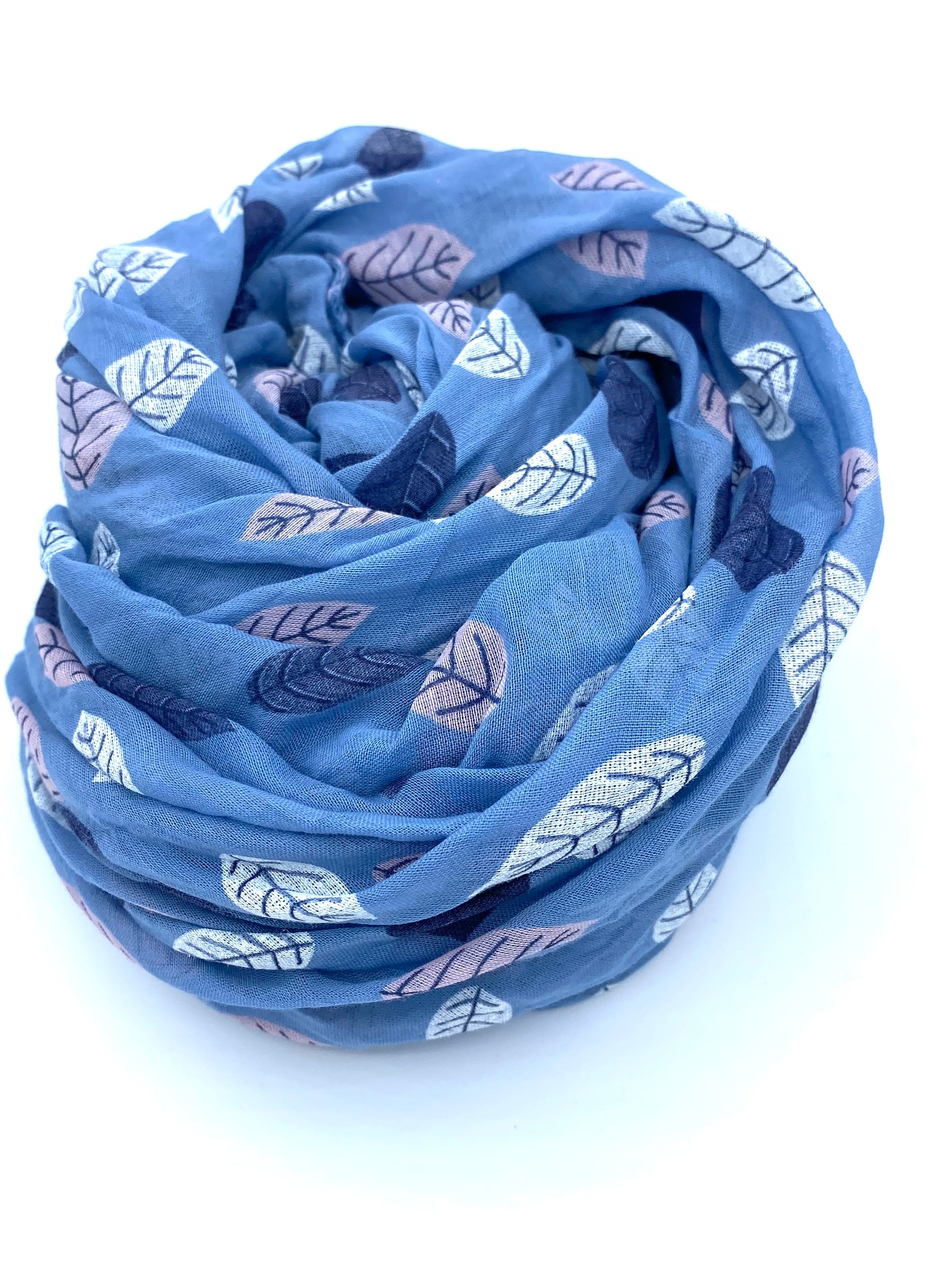 Scarf Blue Feathers